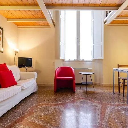 Fossalta Mezzanine, Few Steps From Piazza Maggiore Apartment