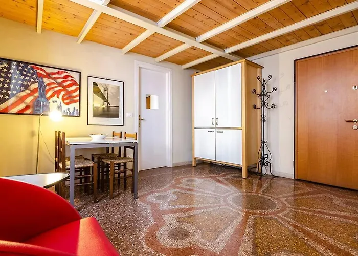 Fossalta Mezzanine, Few Steps From Piazza Maggiore Διαμέρισμα *